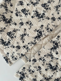 GESTEPPTE MUSSELIN WESTE