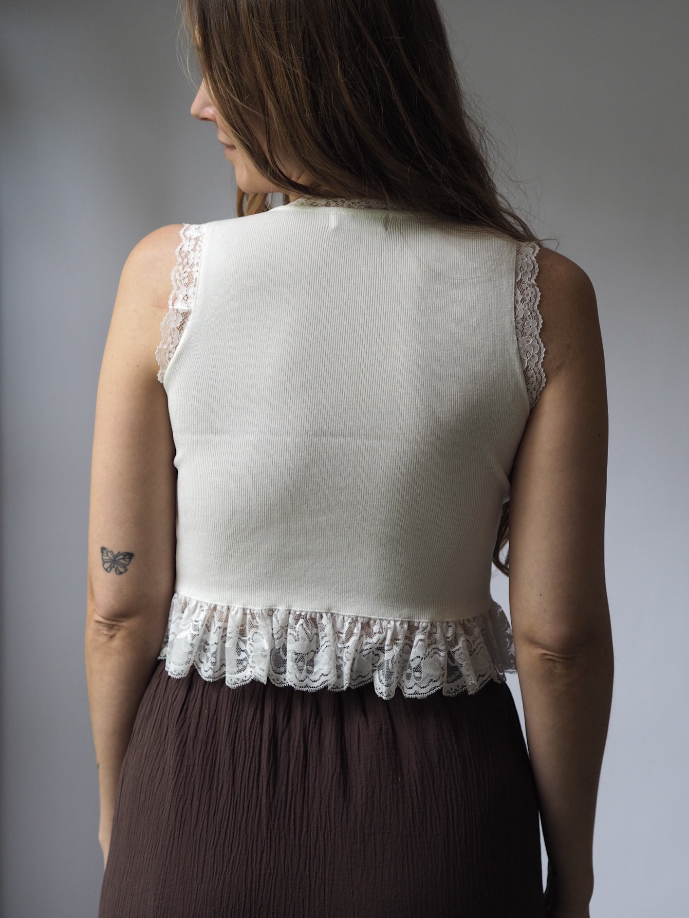 SOMMER TOP MIT RÜSCHEN