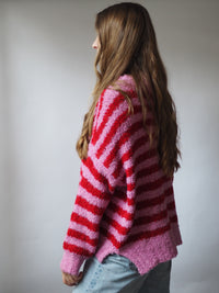 COZY STRIPES BOUCLÉ PULLOVER