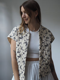 GESTEPPTE MUSSELIN WESTE