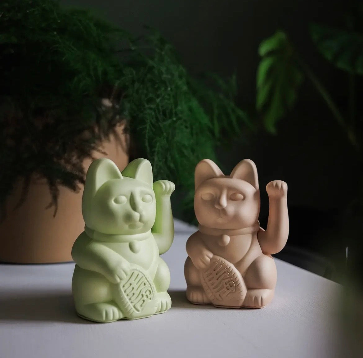 MANEKI LUCKY CAT