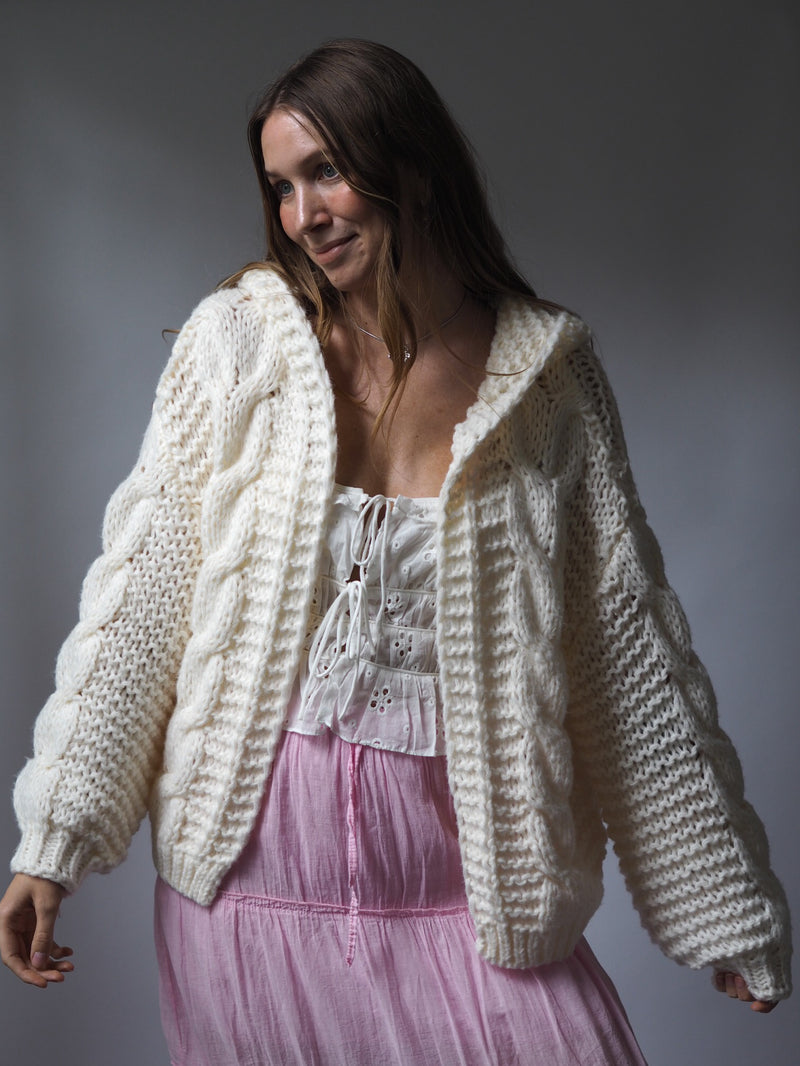 PREMIUM CHUNKY KNIT CARDIGAN