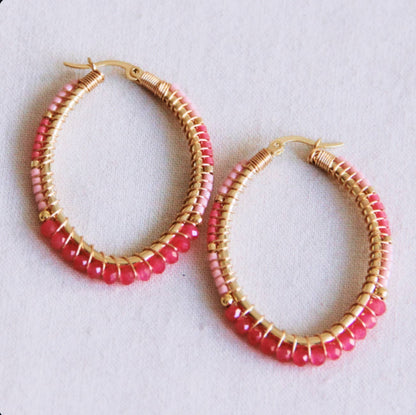 Oval facettierte Miyuki-Creolen – kirschrot