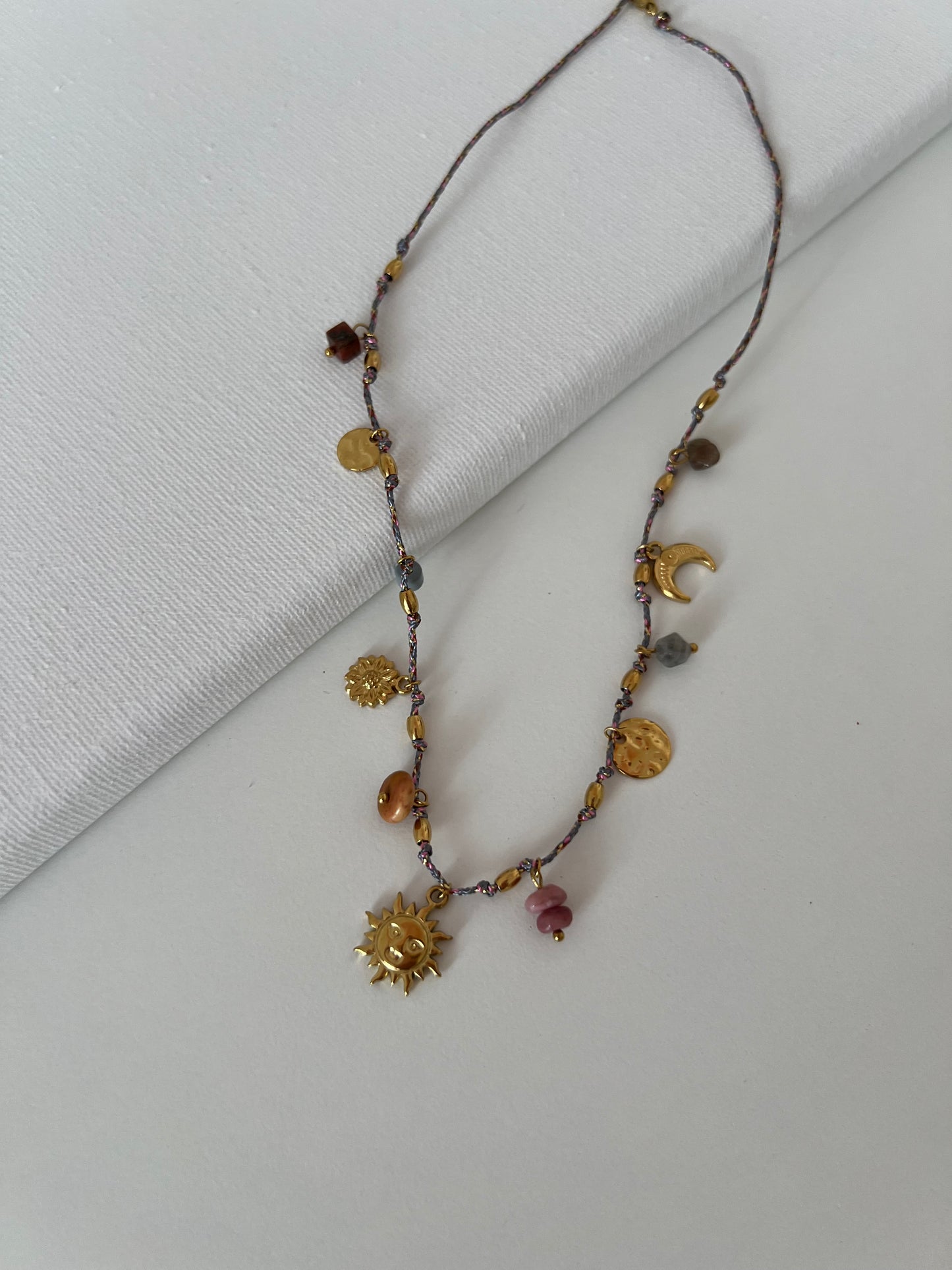 SUN & MOON HALSKETTE