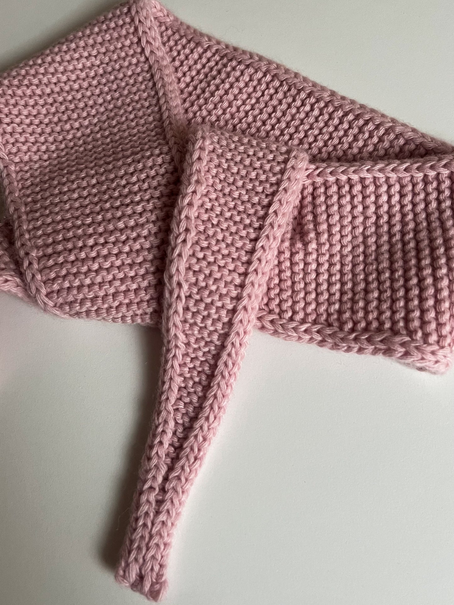 COZY MINI KNIT SCARF - HELLROSA
