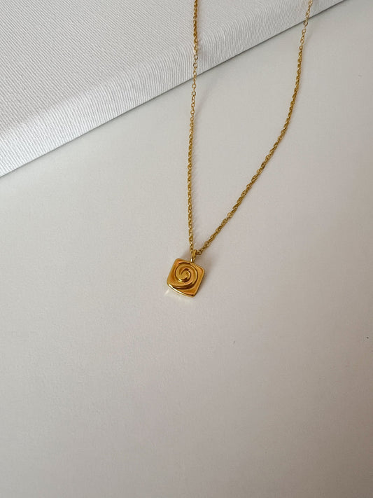 HALSKETTE ‚ZIMTSCHNECKE‘