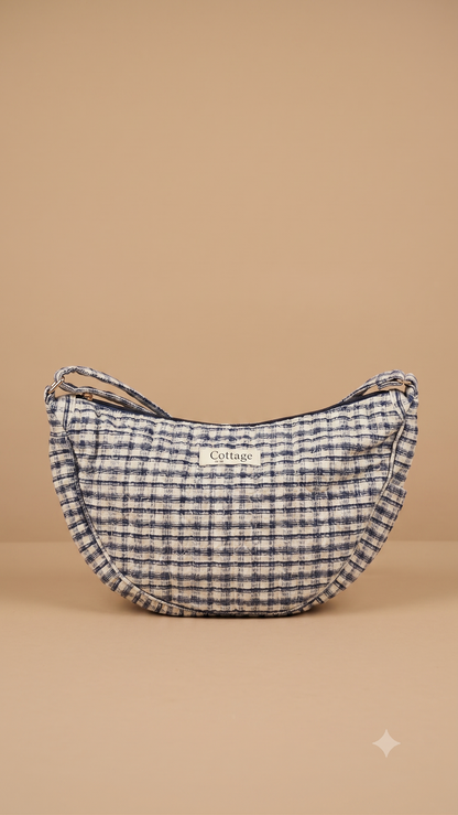 Halfmoon Bag -Little Roses