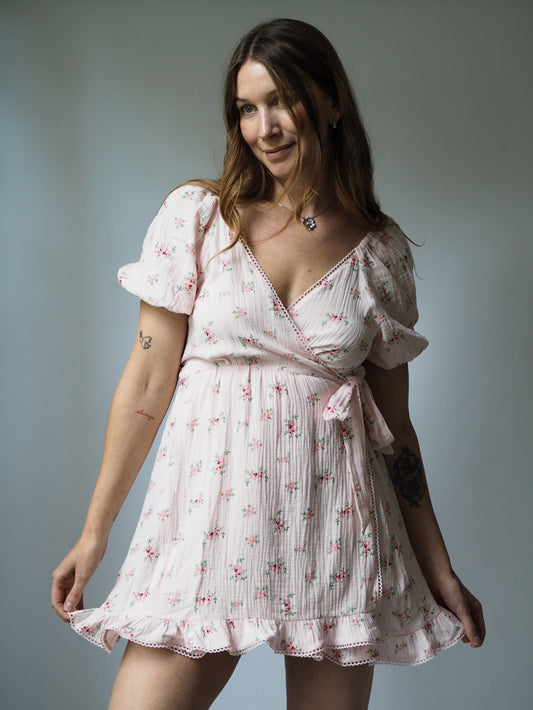 MUSSELIN WICKELKLEID | ROSES