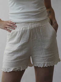 MUSSELIN SHORTS | ELASTISCH| LEIA | ECRU