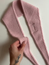 COZY MINI KNIT SCARF - HELLROSA