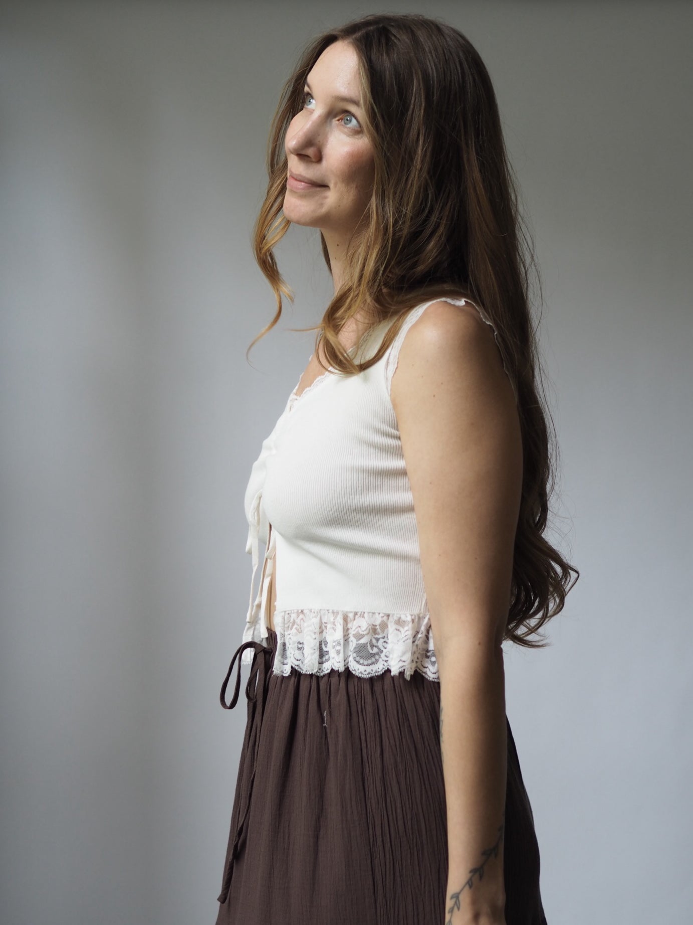 SOMMER TOP MIT RÜSCHEN