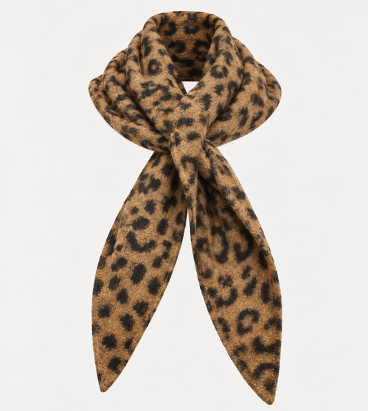 Leo Cozy Triangle Scarf