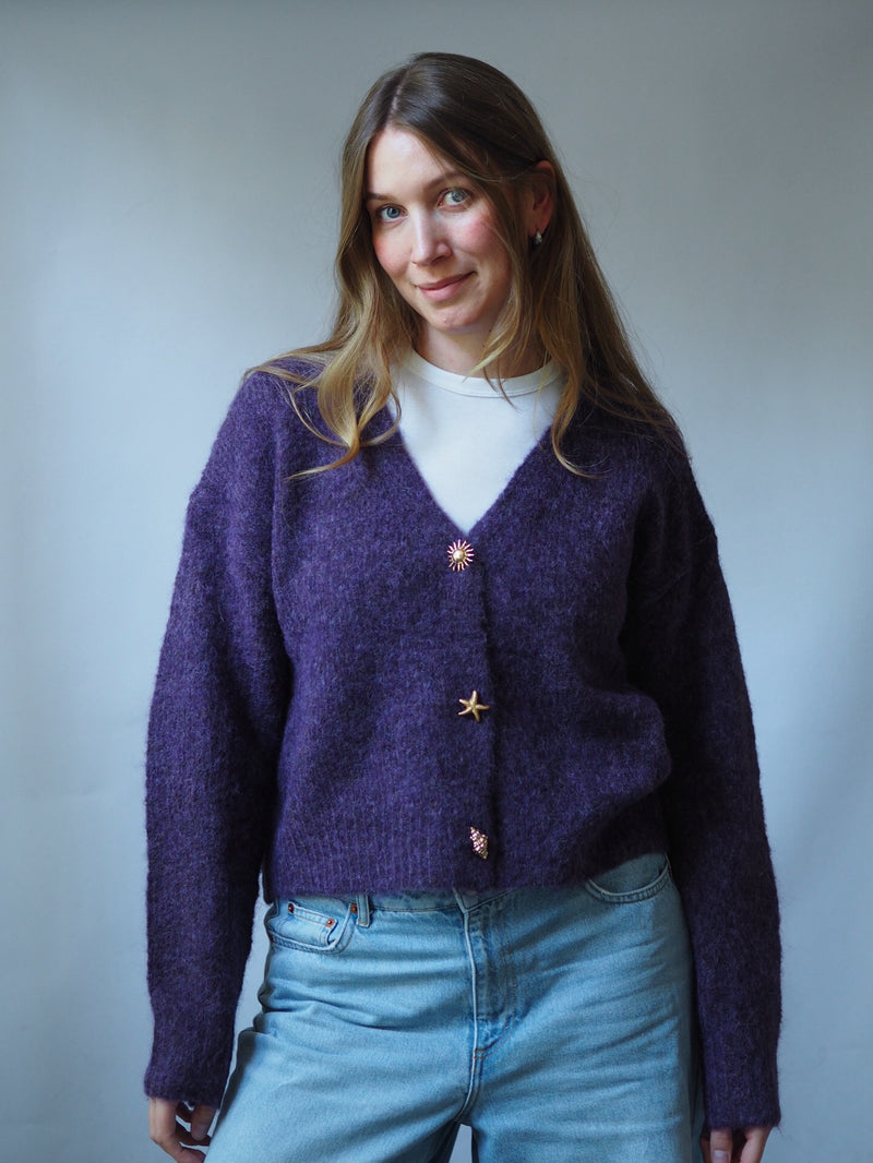 GOLDEN HUG CARDIGAN
