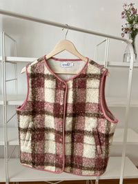 AUTUMN CHECK WESTE