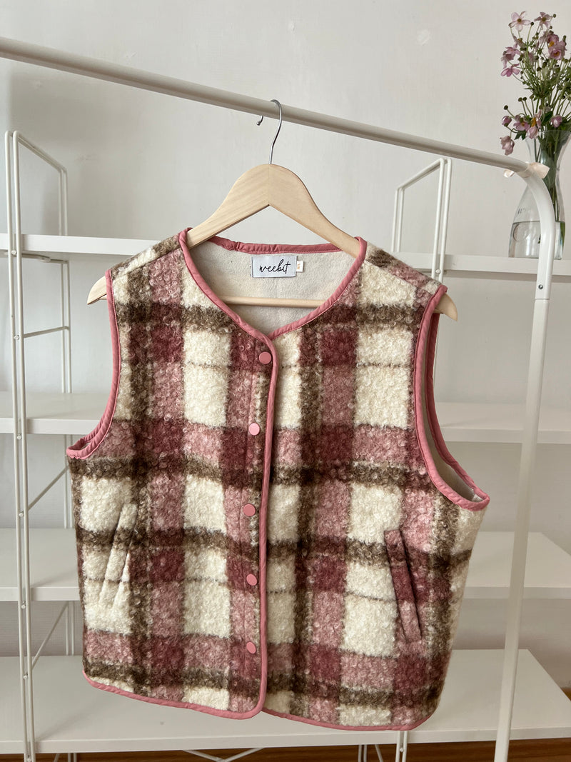 AUTUMN CHECK WESTE