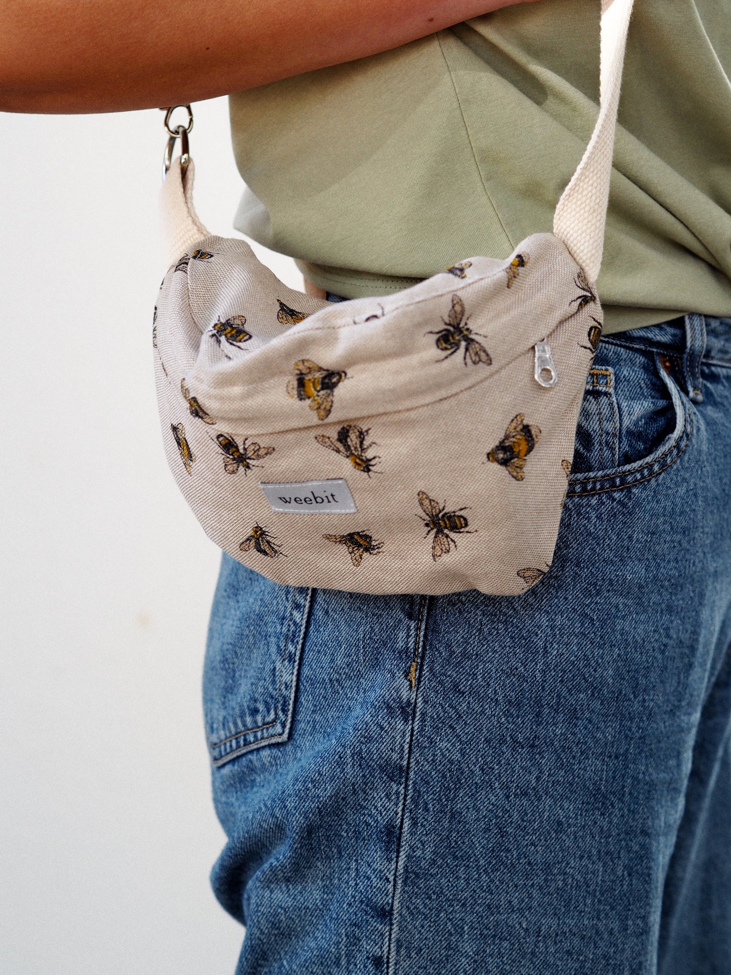 BUMBAG BEES